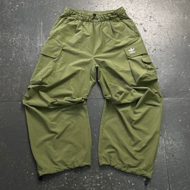 100 아디다스 스트링 와이드 카고팬츠 