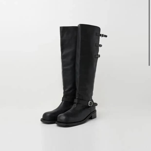 아뜰리에에디션 버클 롱 부츠 블랙