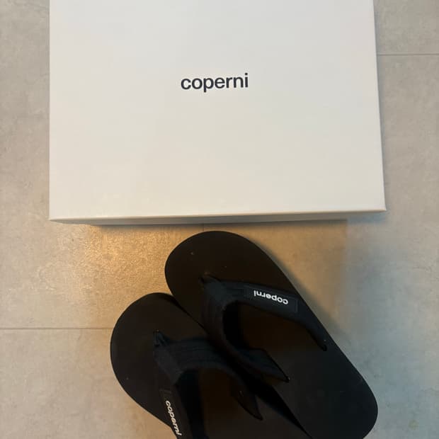 코페르니 블랙 웨지 힐 샌들