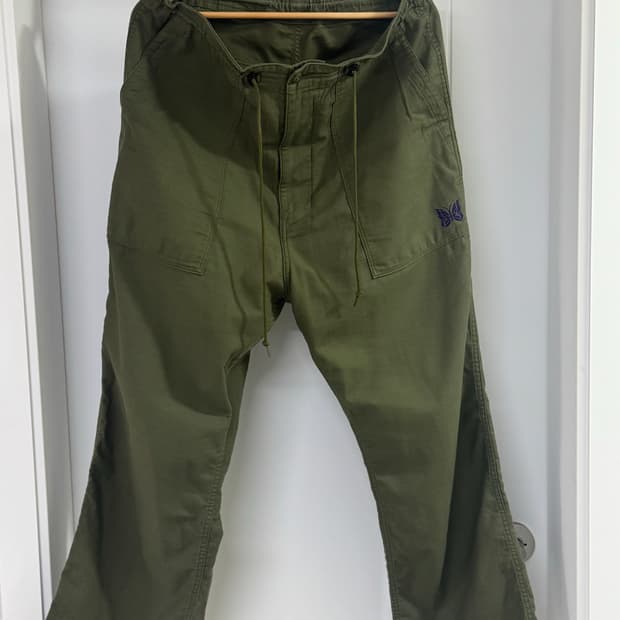 니들스 퍼티그 L사이즈