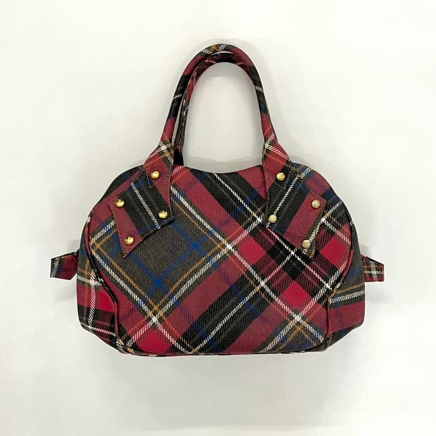 비비안웨스트우드 체크 하트 실루엣 백