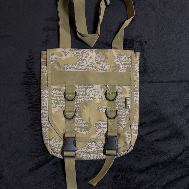 스투시 밀리터리 파우치백