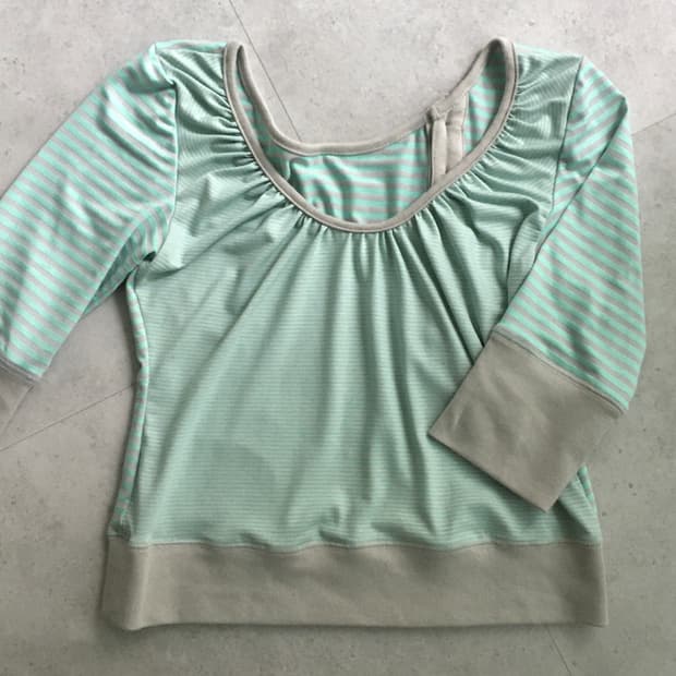 BUTTON STRIPE ASYM HENLEY T-SHIRT MINT