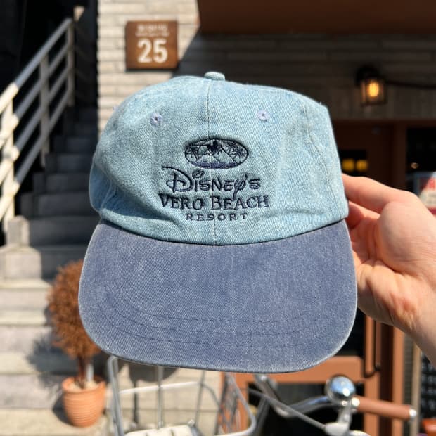 90's Disney USA 디즈니 VERO BEACH 리조트 데님 볼캡