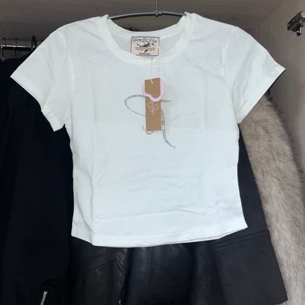 (새상품)쓰리타임즈 쥬얼티 반팔 화이트s 