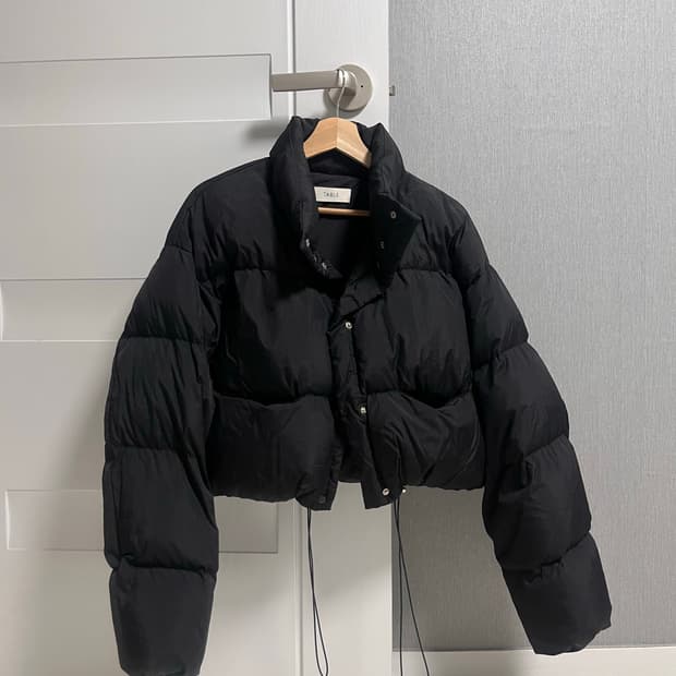 스튜디오테이블 크롭 덕다운