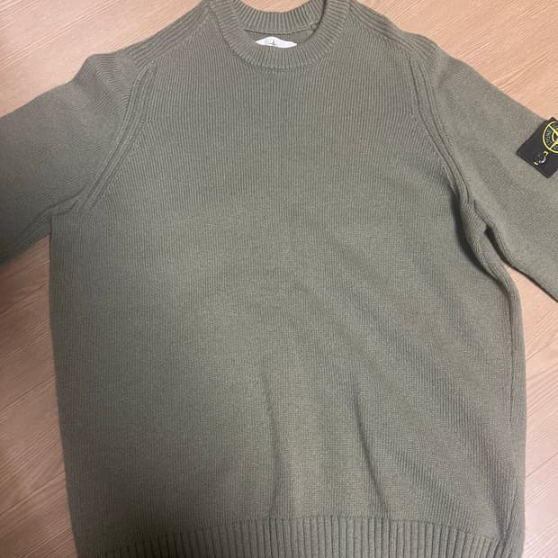 스톤아일랜드 니트