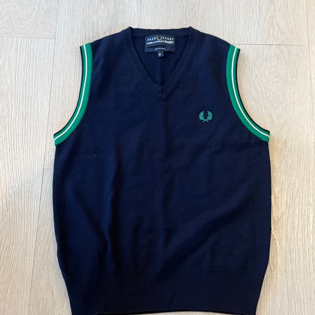 꼼데가르송 셔츠x프레드페리 베스트