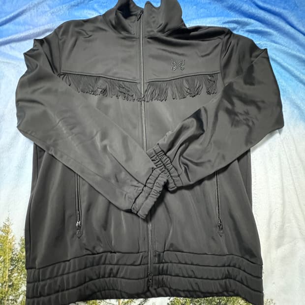 니들스 트랙자켓