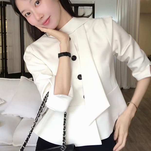 티프오브 블라우스