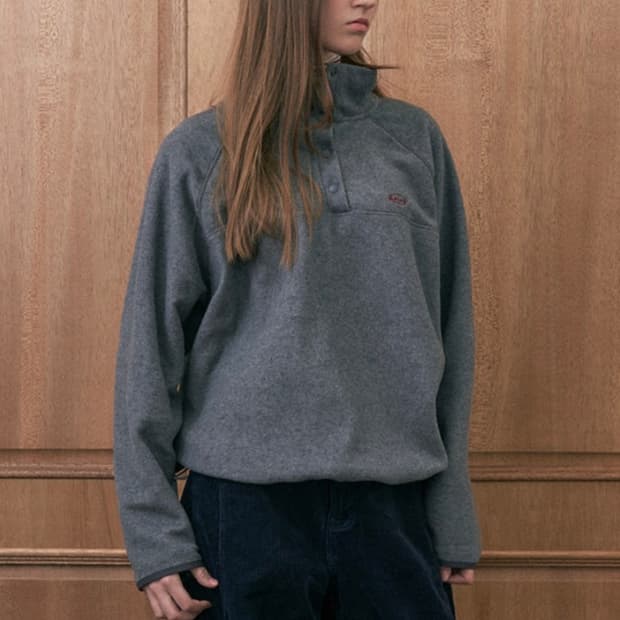 헤인트 맨투맨 (새상품) 정가: 9.5만