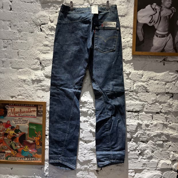 새상품)데드스탁 리바이스 엔지니어드 진