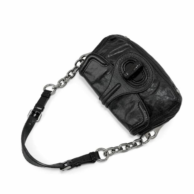 프라다 빈티지 레더 체인 숄더백