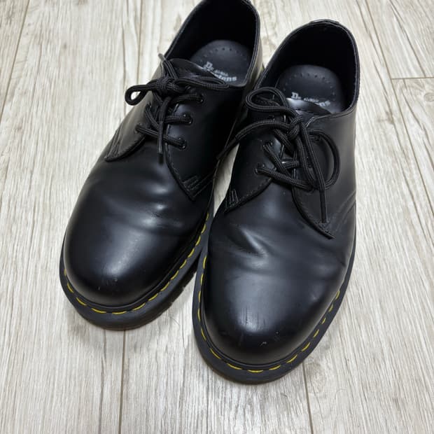 닥터마틴 1461 3홀 벡스 250