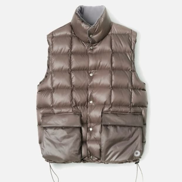 999휴머니티 조끼 패딩