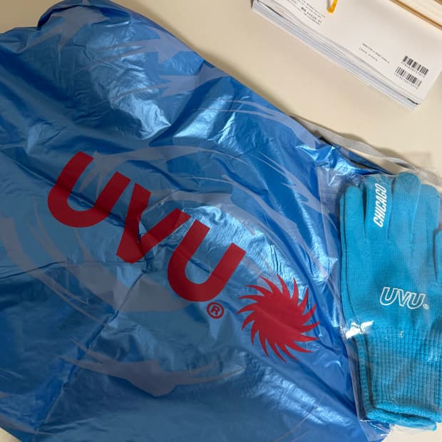 Uvu 시카고 레이싱백