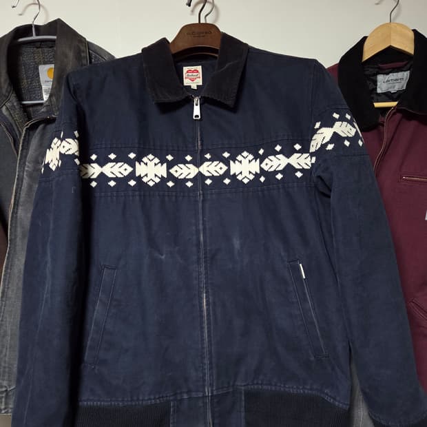 13s 칼하트 wip 헤리티지 아즈텍 봄버 자켓