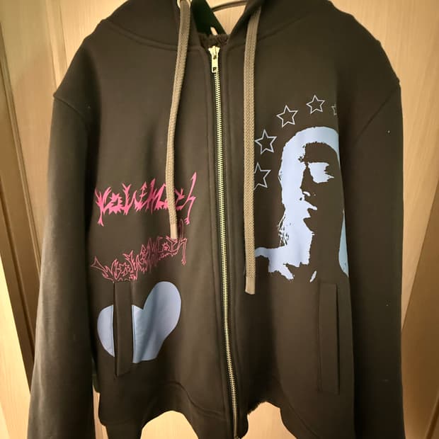 유쓰배쓰 후드집업 L