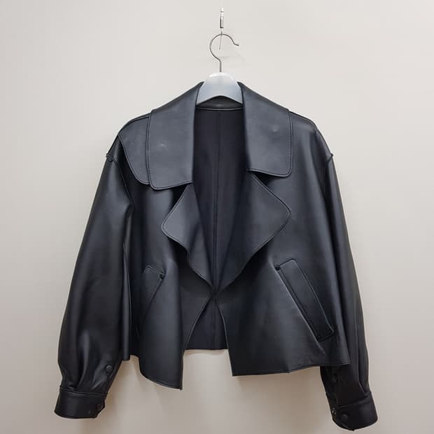 스튜디오 톰보이 양가죽 크롭 레더 자켓  F사이즈