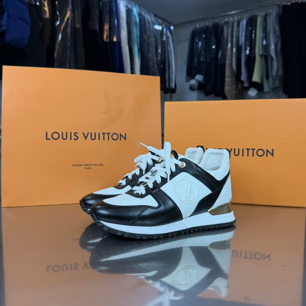 [리오브] 루이비통 LV 런어웨이 스니커즈