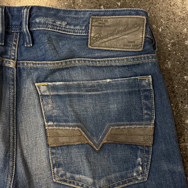 디젤 자티니 부츠컷