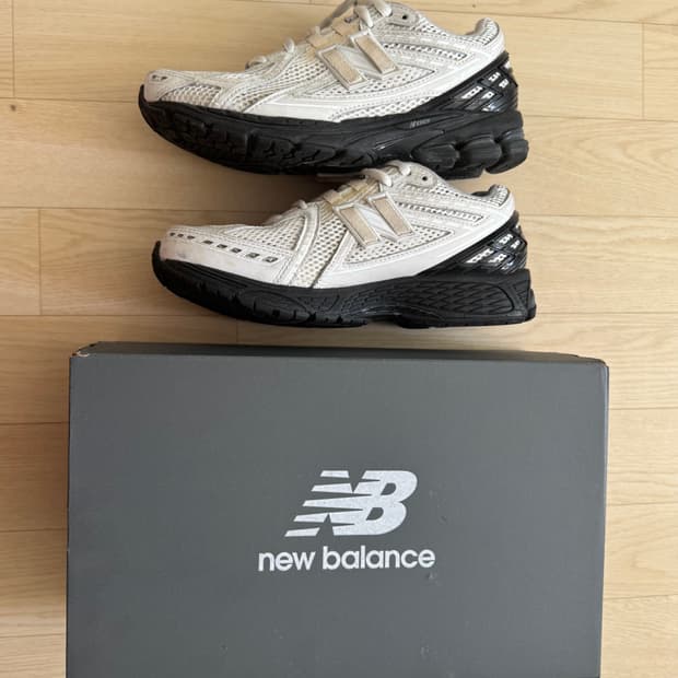 뉴발란스 꼼데가르송옴므 1906R 270