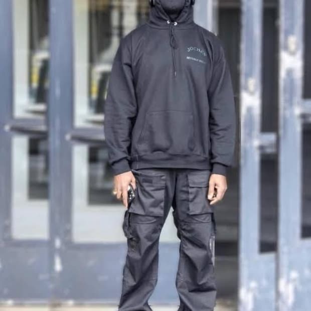 발렌시아가 카고팬츠 M 칸예착용