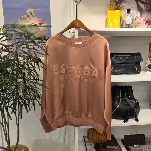 에스까다 화이트라벨 새틴 맨투맨 M