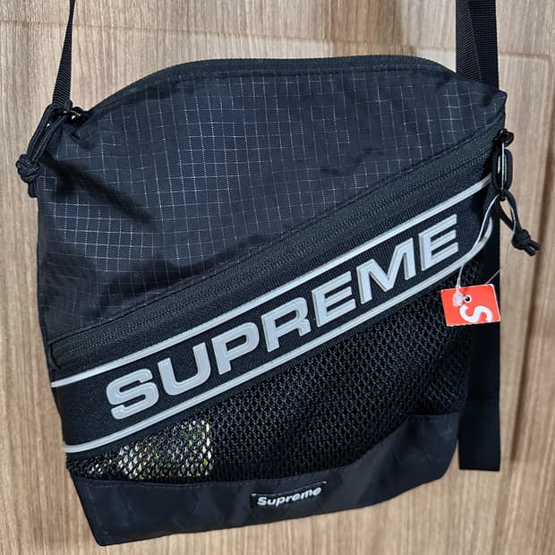 슈프림 숄더백 블랙 23FW