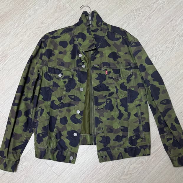 리바이스X베이프 카모 데님 자켓 M사이즈 (희귀매물)