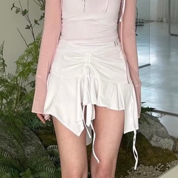 뉴얼린 스트링 셔링 언발 스커트 블랙 S