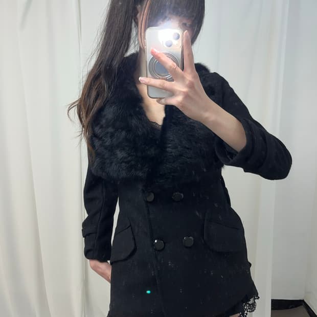 오네걀st 카라 래빗퍼 트리밍 코트