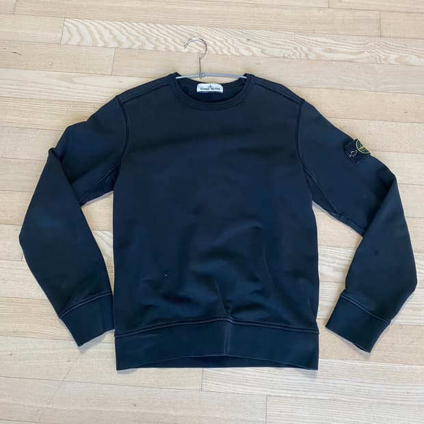 스톤 아일랜드 맨투맨 블랙