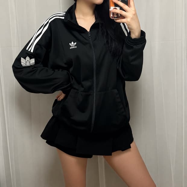 아디다스 오리지널스 트레포일 삼선 트랙탑