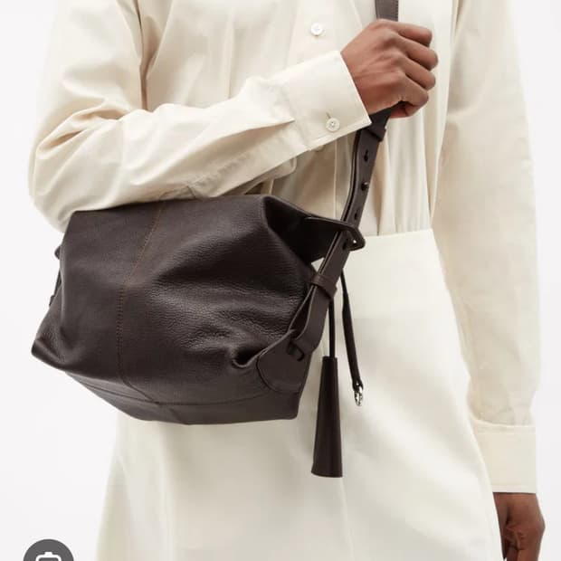 르메르 Lemaire 폴디드 백 다크 브라운 제니 가방 새상품 컨디션은 