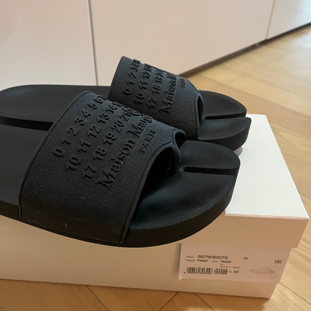 마르지엘라 타비 슬리퍼