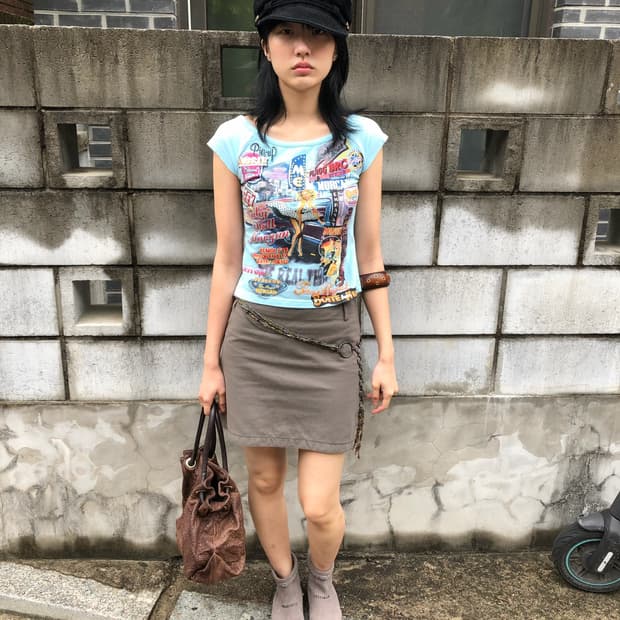 morgan graphic top