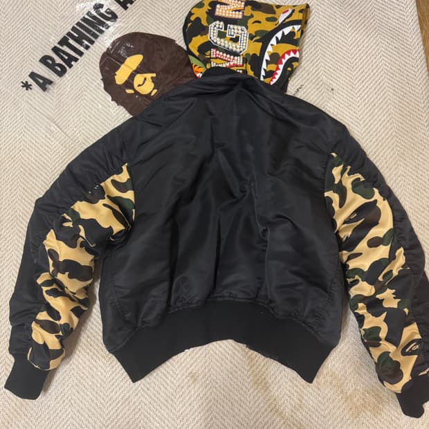 (W) 베이프 샤크 후드 MA-1 라이트 자켓 블랙