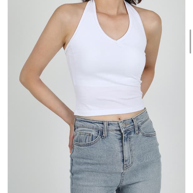 블랙업 베이직 캡내장 홀터넥 나시 화이트