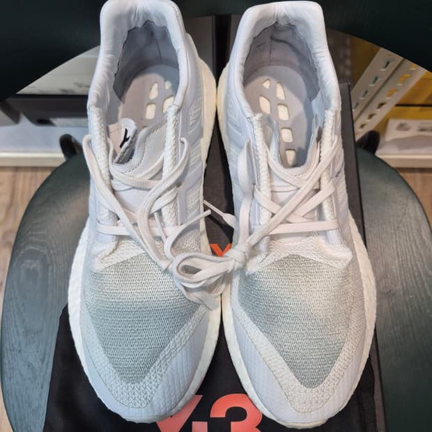 Y-3 퓨어부스트 스니커즈 