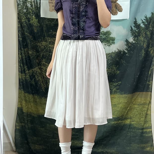 Purple color ruffle blouse, soft white p