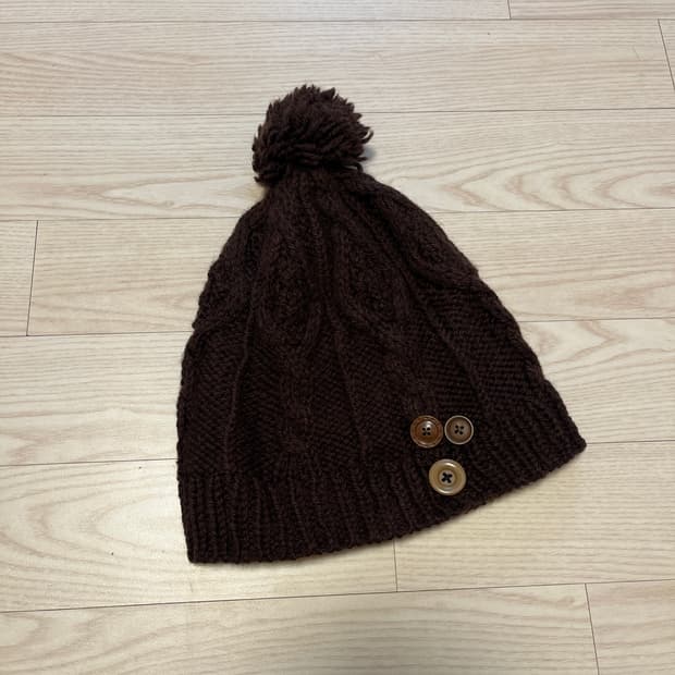 초코 단추 니트 비니 
