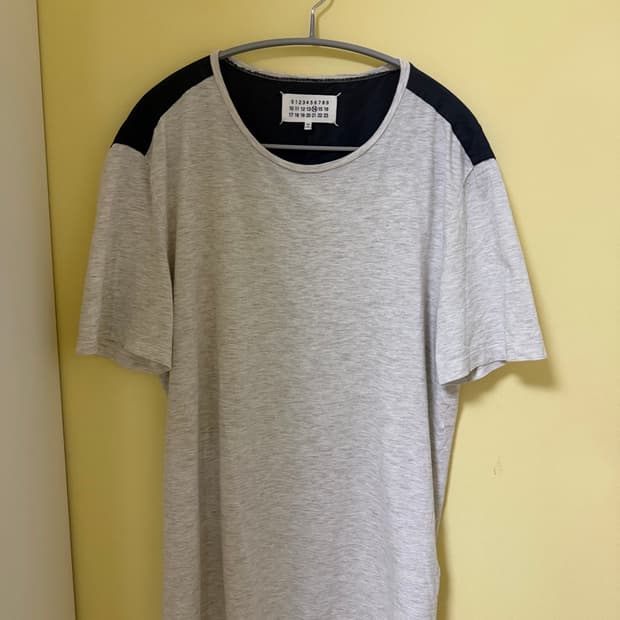 Maison margiela 숄더 디테일 반팔 티셔츠