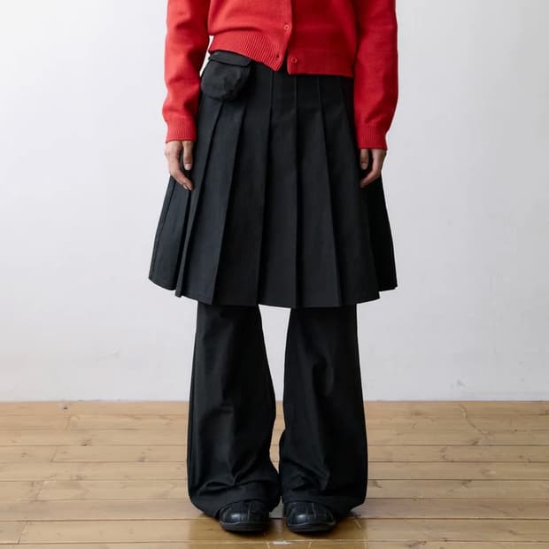 더콜디스모먼트 TCM skirt layered pants (black)