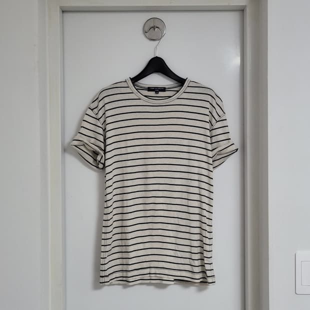 Border t-shirt