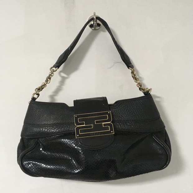 닥스 검정 가죽 숄더백