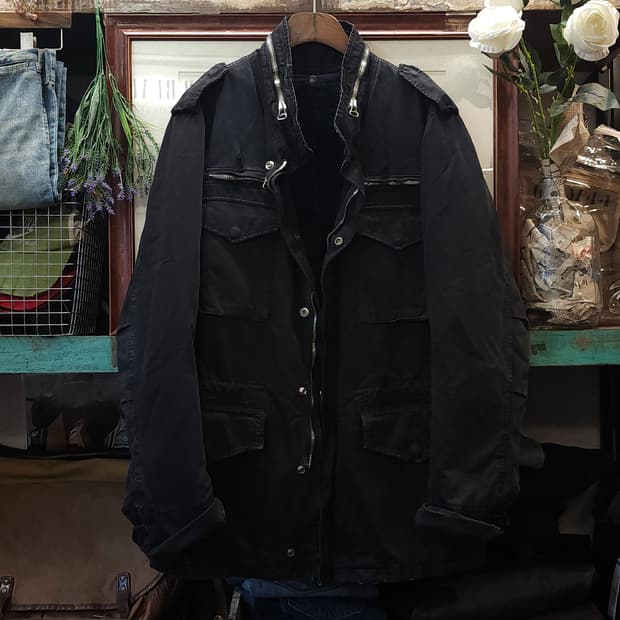 발망 무스탕 밀리터리 필드자켓 블랙 발망 데카르넹 52