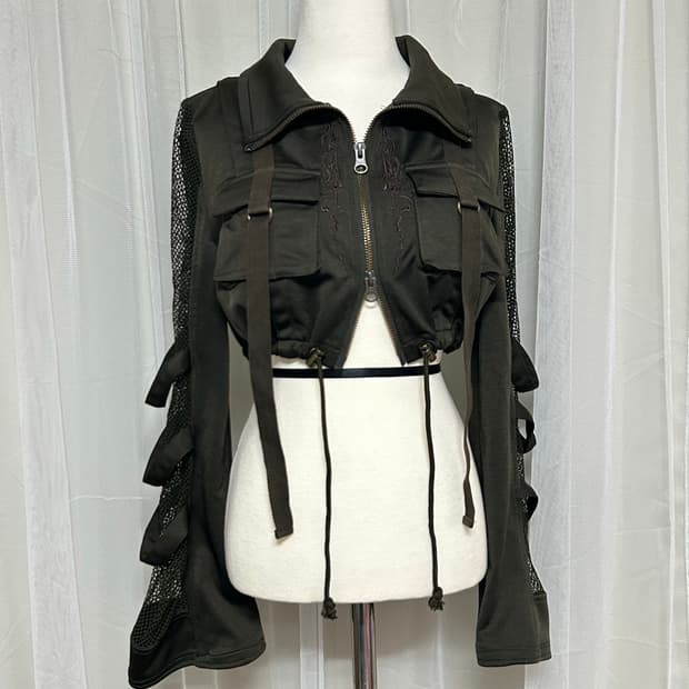 오즈온 카키 크롭 투웨이 자수 자켓