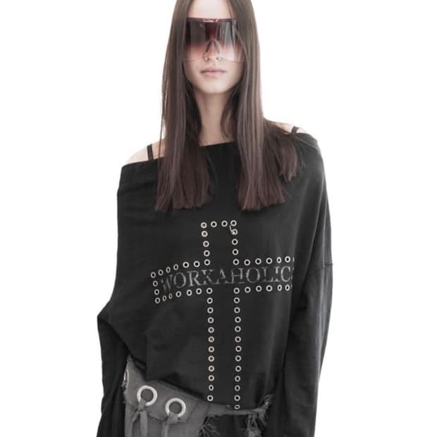 키묘 cross piercing batwing tee