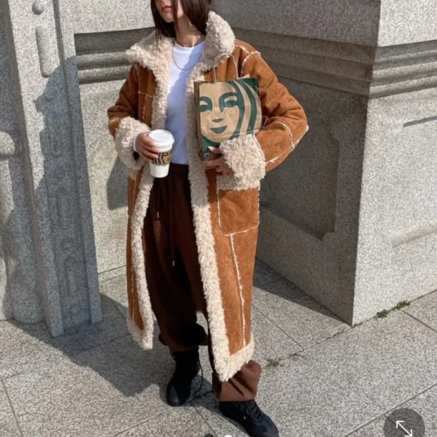 (새상품) 라이브에이드 무스탕 (가격내림)